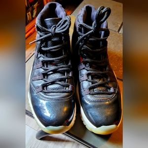 Size 11 - Jordan 11 Retro 72-10 2015